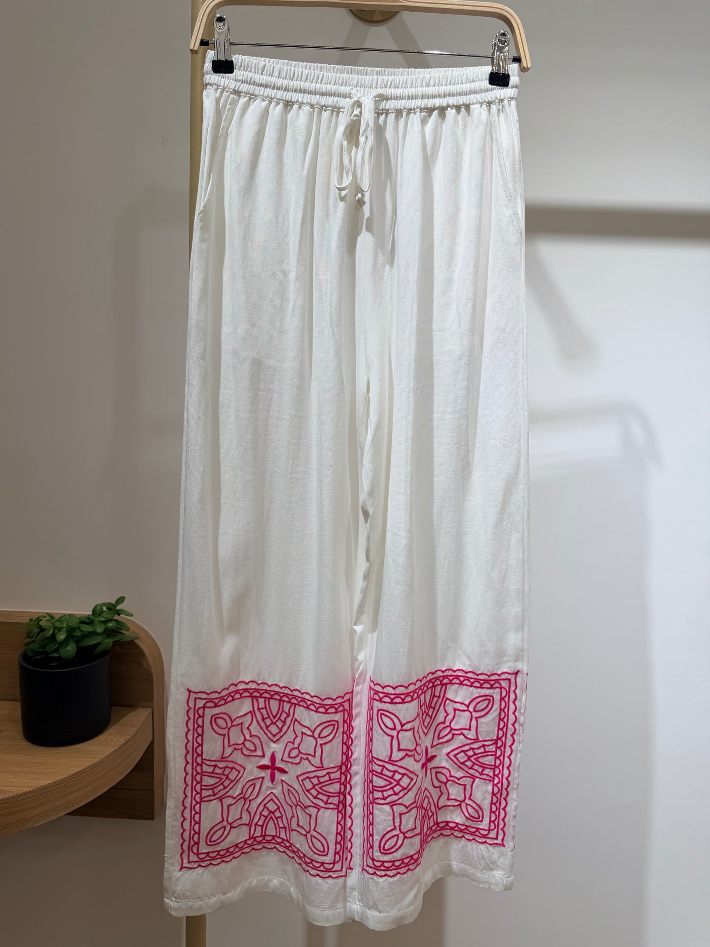 PANTALON BRODÉE KAYA