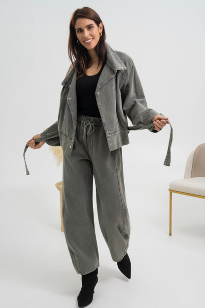 PANTALON EN JEANS ROMANCE