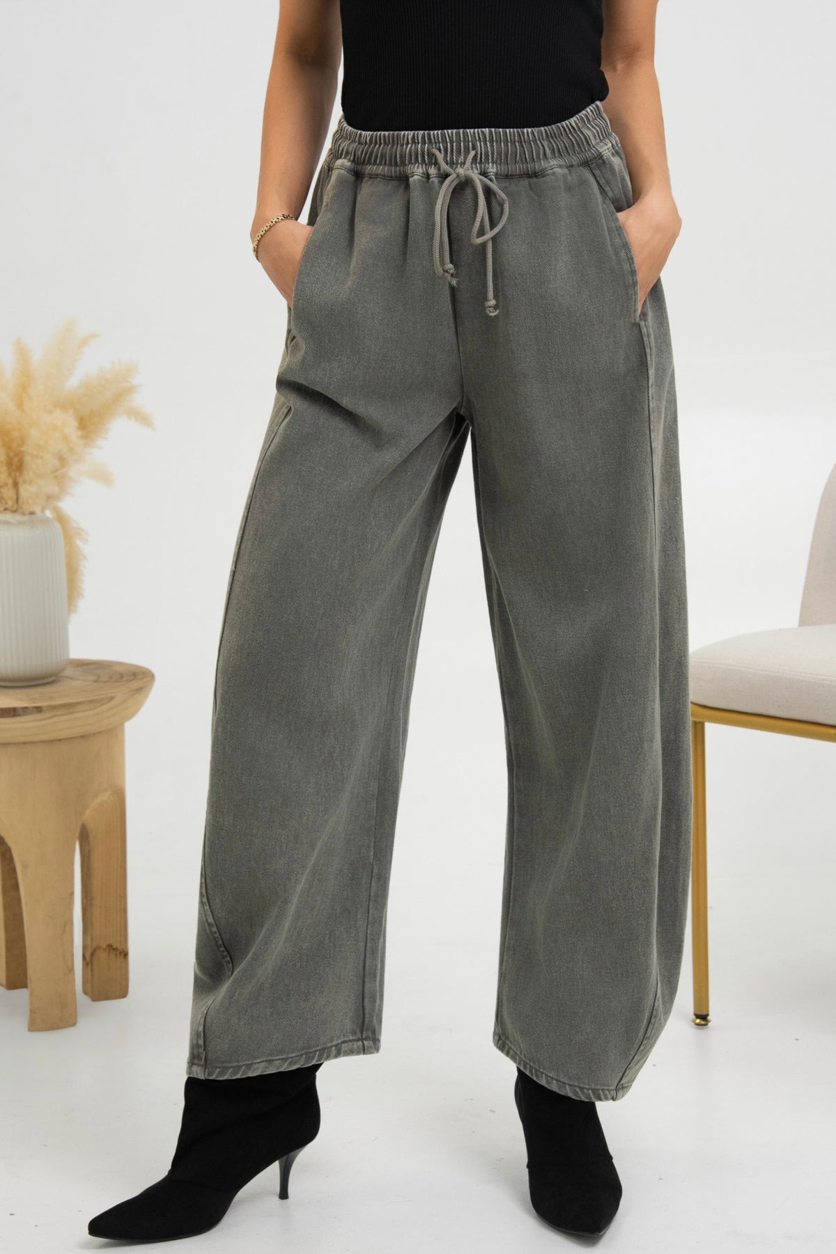 PANTALON EN JEANS ROMANCE