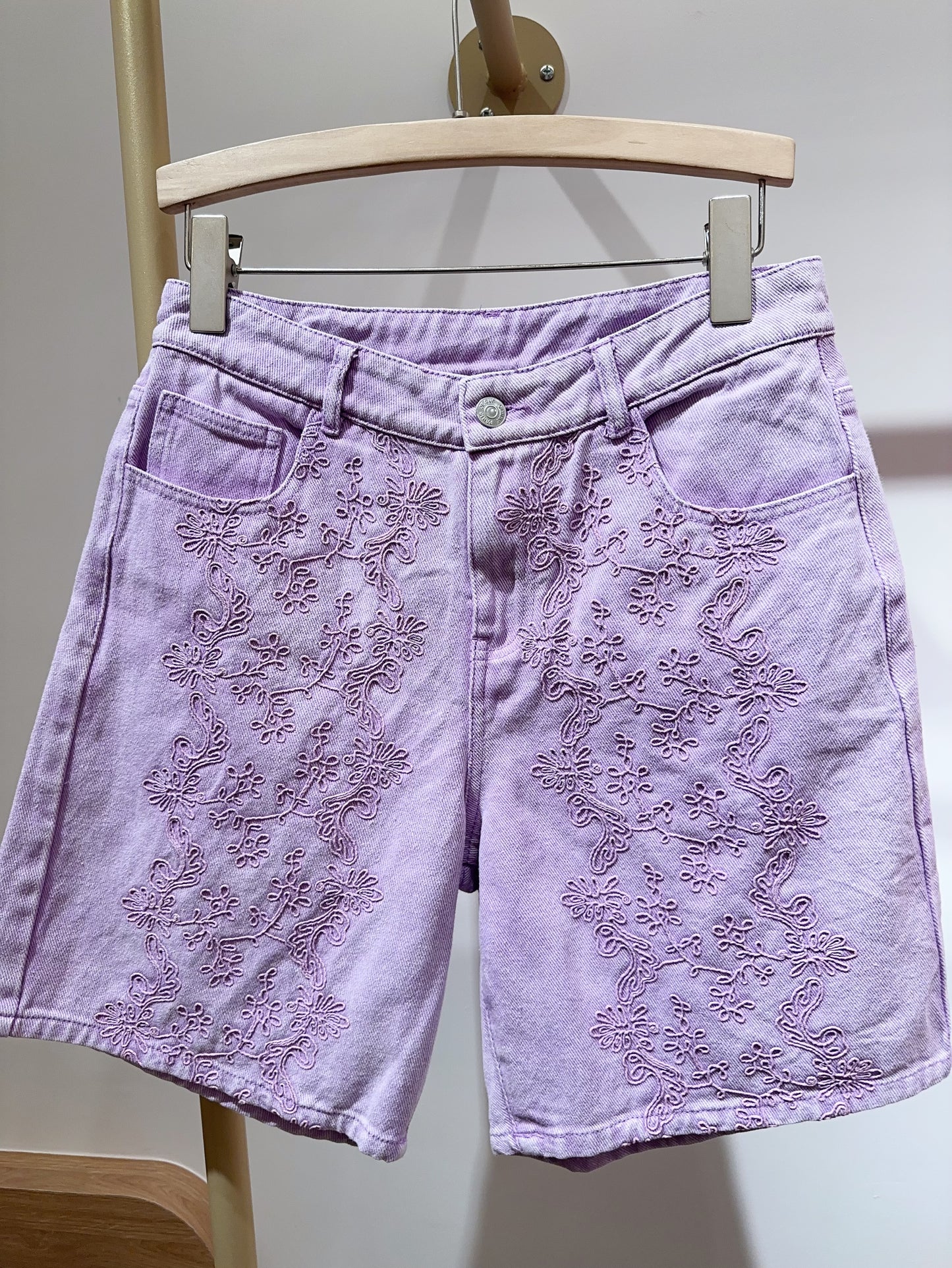 SHORT JEAN BRODÉ LILLA