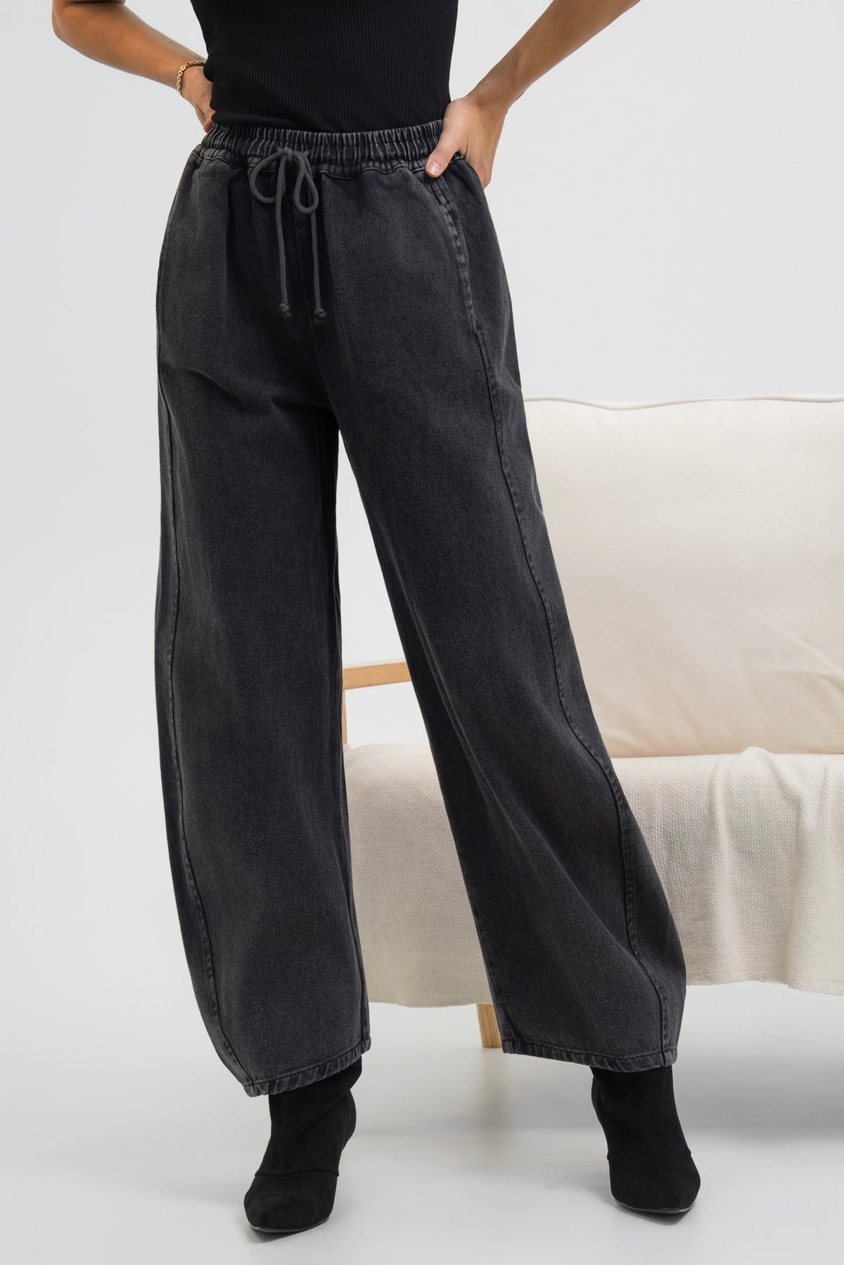 PANTALON EN JEANS ROMANCE