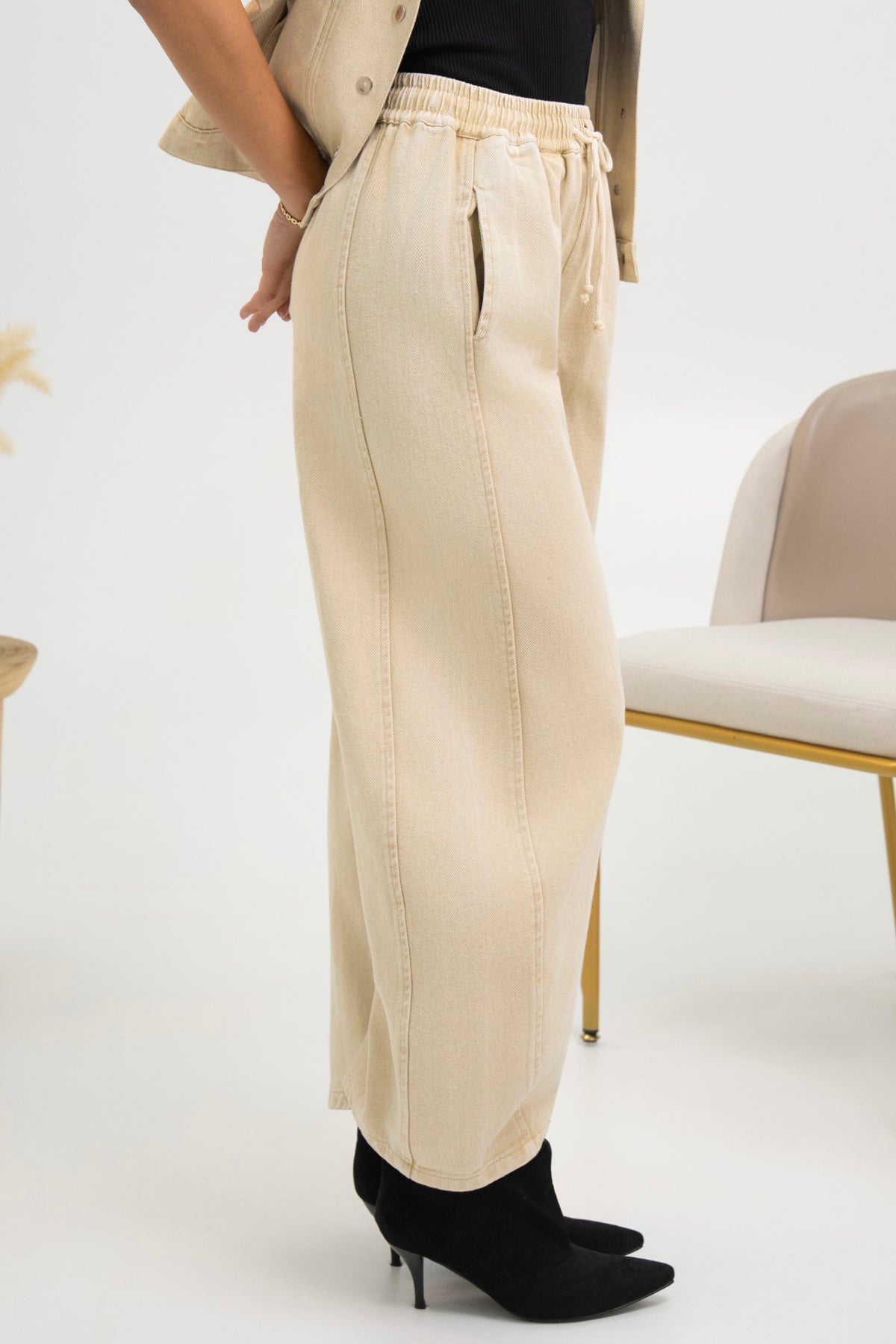 PANTALON EN JEANS ROMANCE