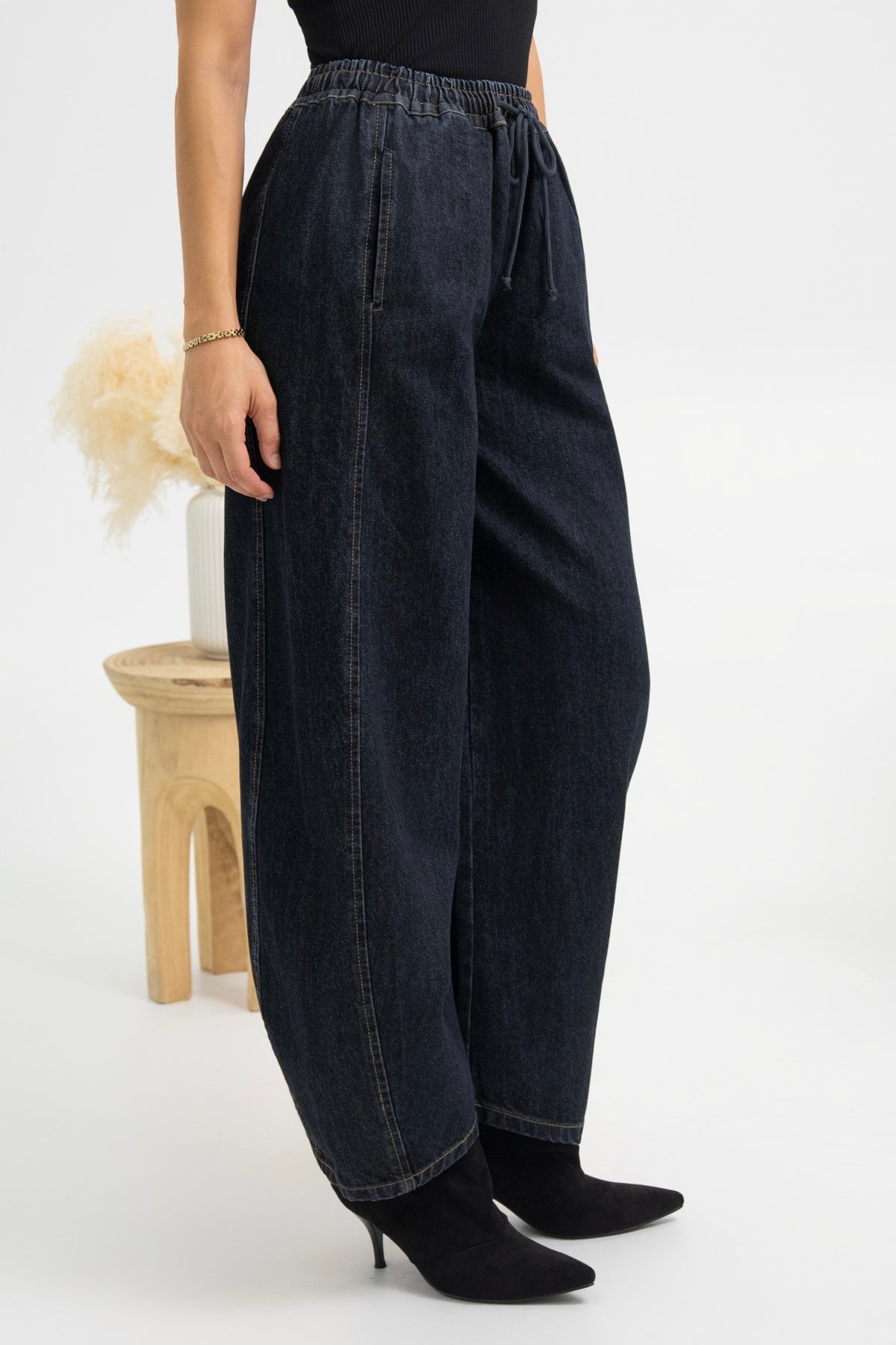 PANTALON EN JEANS ROMANCE