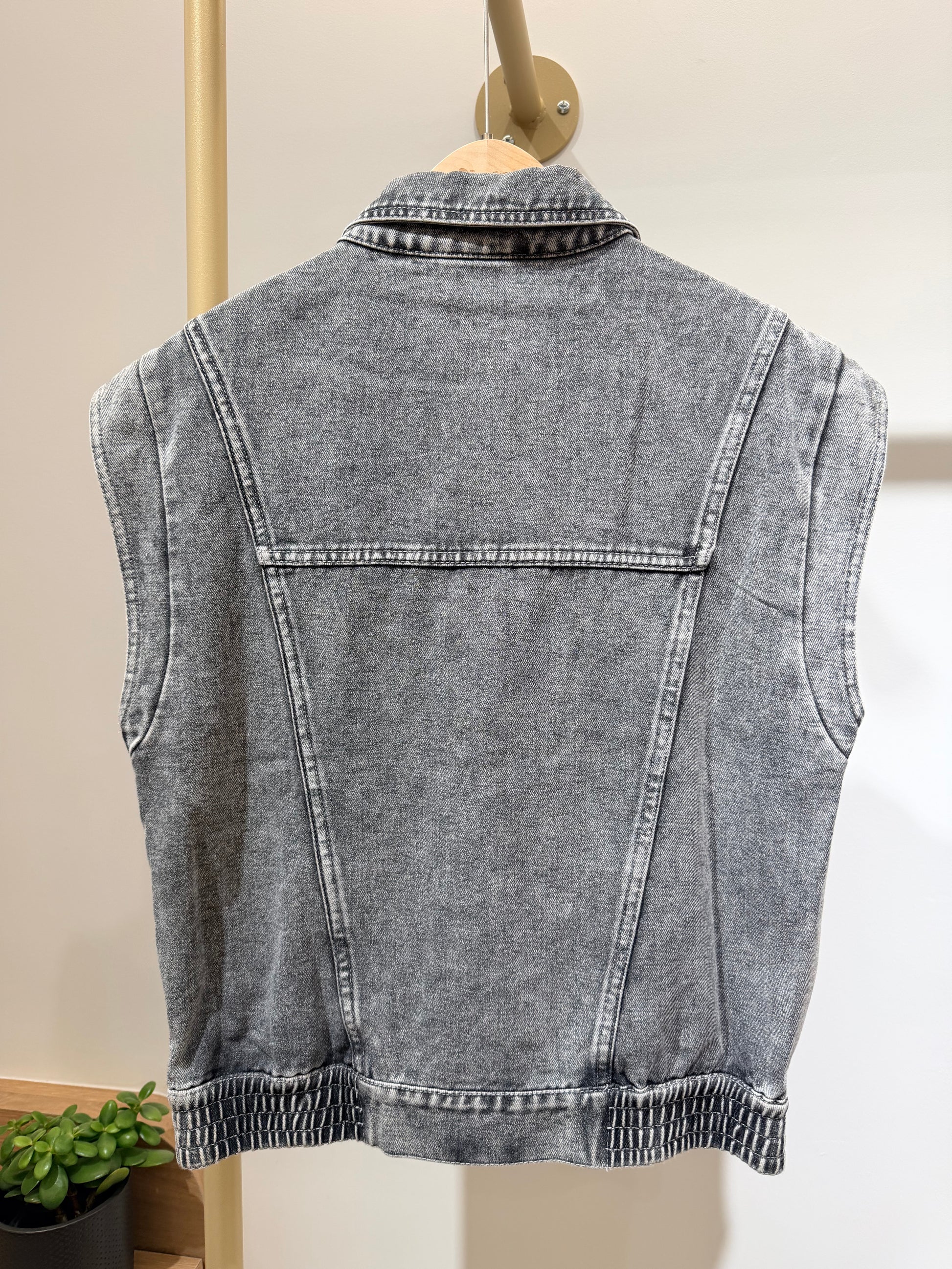 ENSEMBLE GILET ET SHORT VITALE