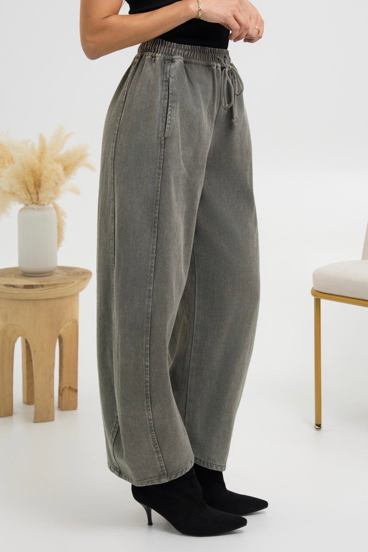 PANTALON EN JEANS ROMANCE
