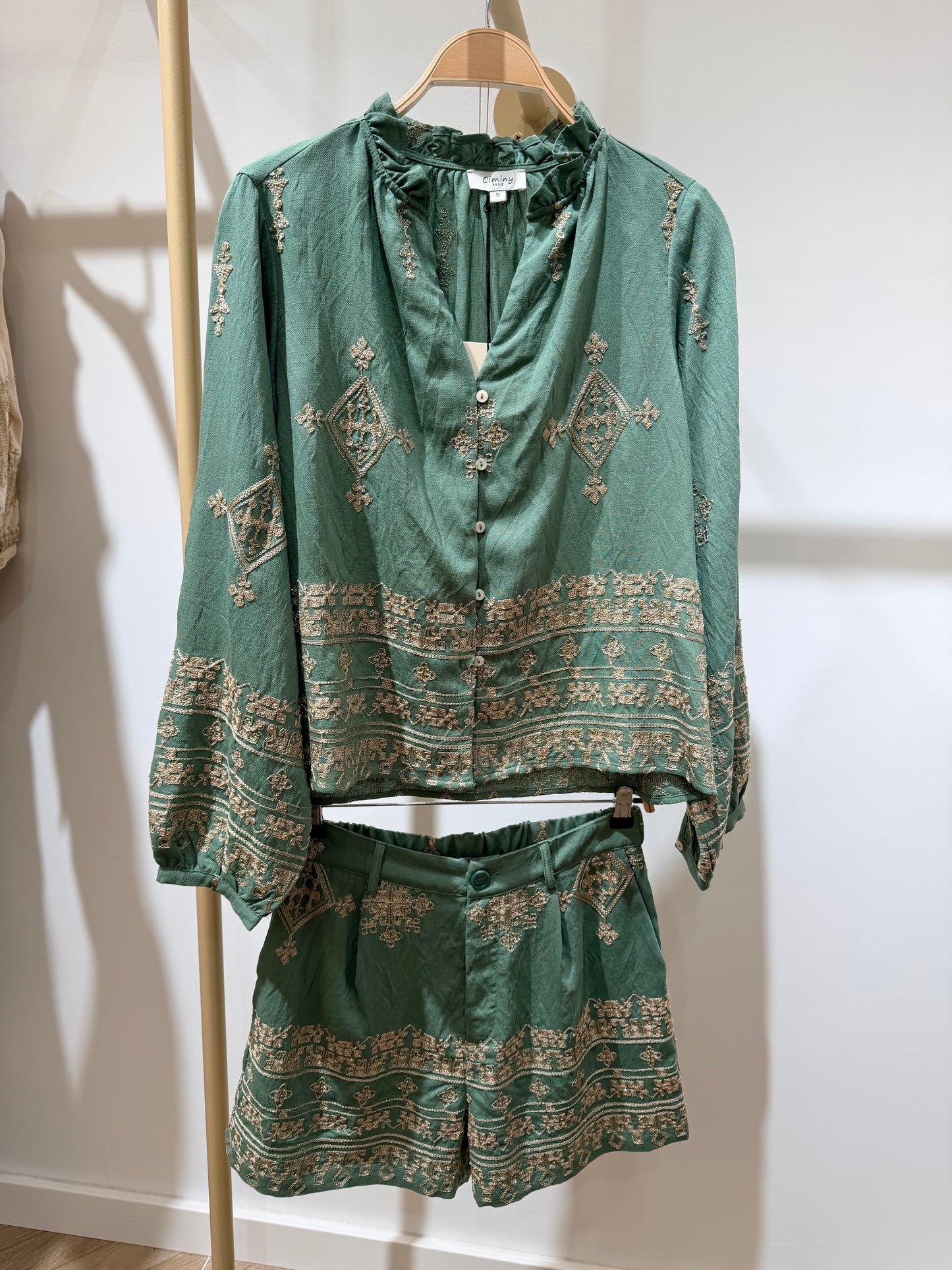 BLOUSE BRODÉ AMÉLIA