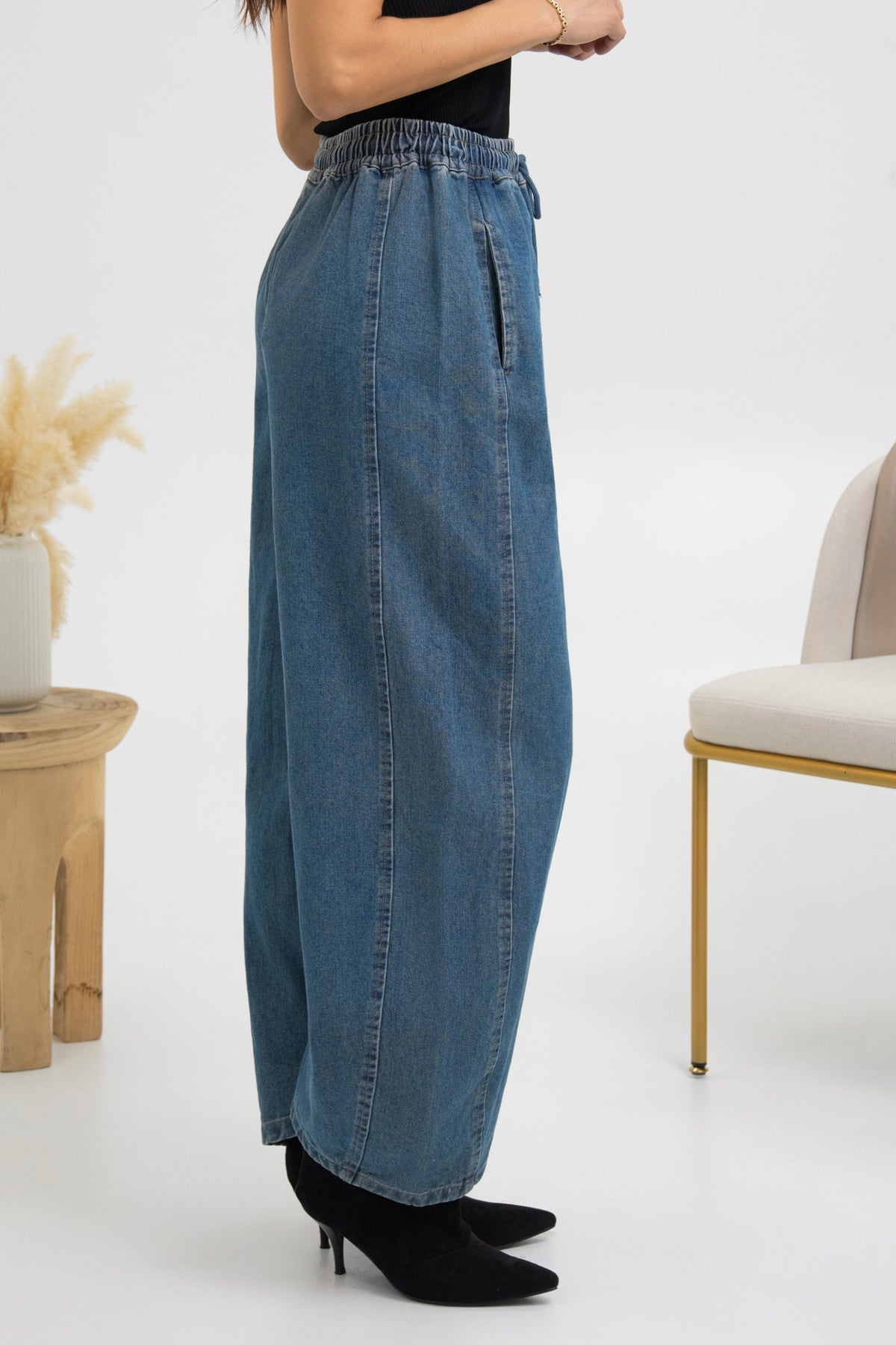 PANTALON EN JEANS ROMANCE